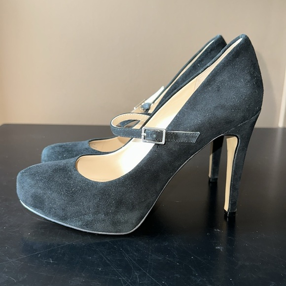 VINCE CAMUTO Mary Jane Heels - Picture 3 of 13